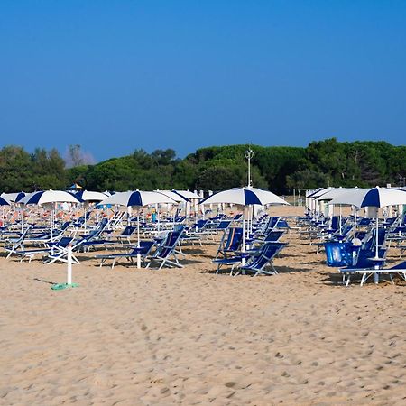 Appartamenti Tuia Bibione Exteriör bild