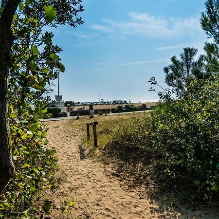 Appartamenti Tuia Bibione Exteriör bild