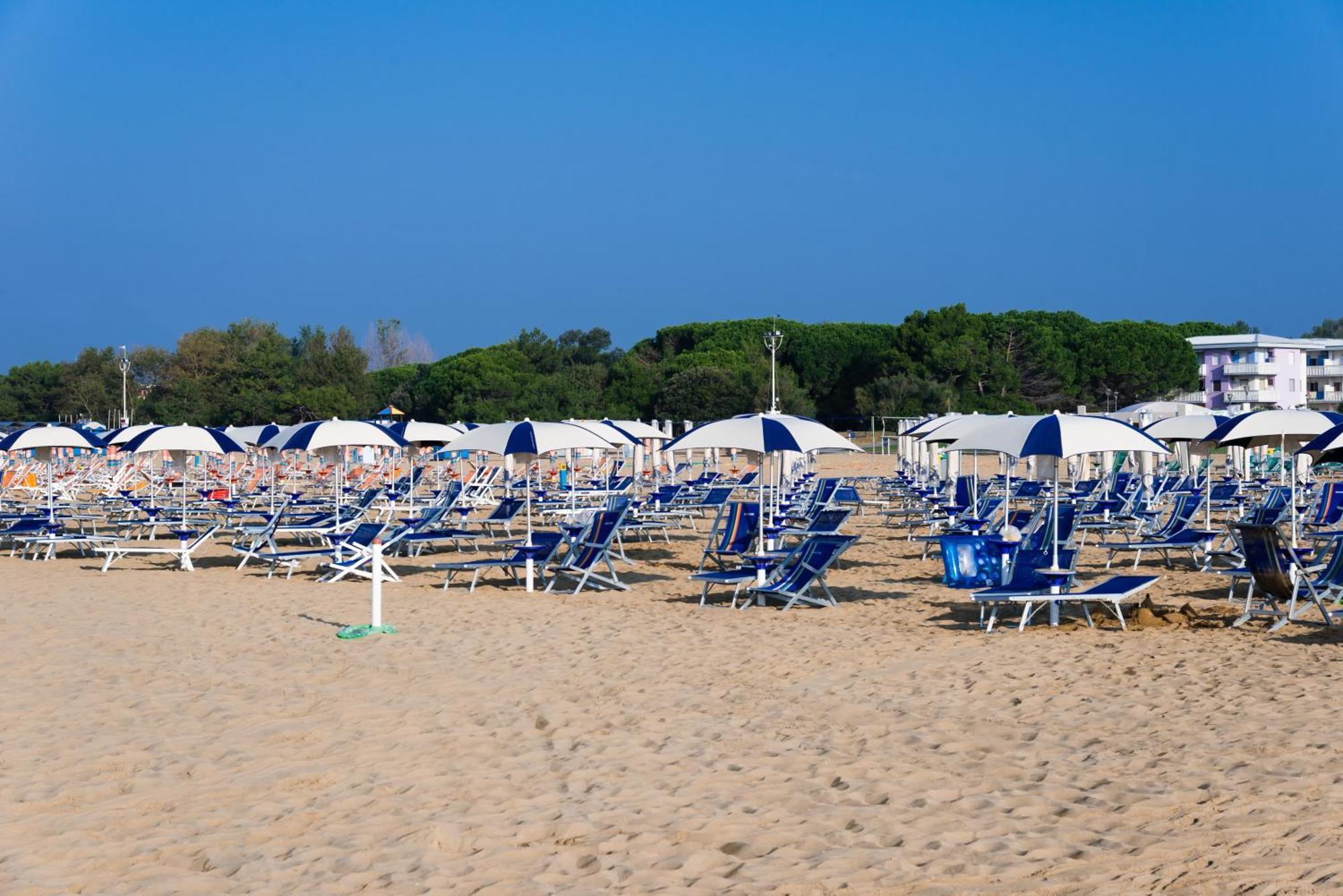 Appartamenti Tuia Bibione Exteriör bild